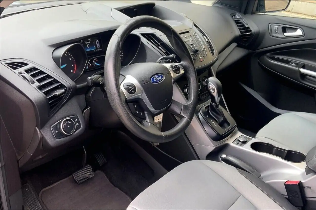 Ford Escape снимка Ford Escape