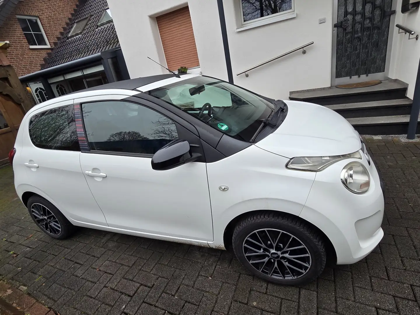 Citroen C1 Airscape PureTech 82 Shine Weiß - 2