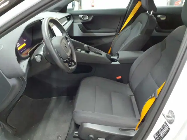 Polestar 2 view 8