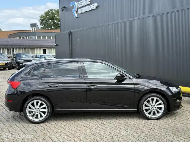 Skoda Scala view 10