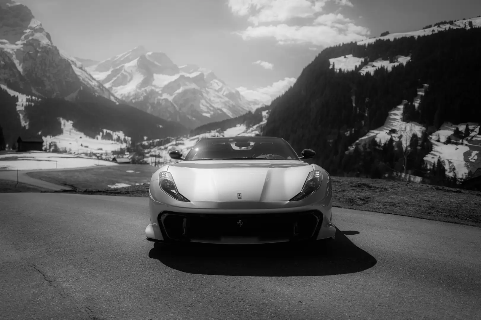 Ferrari 812 Competizione A - Delivery mileage Negro - 2