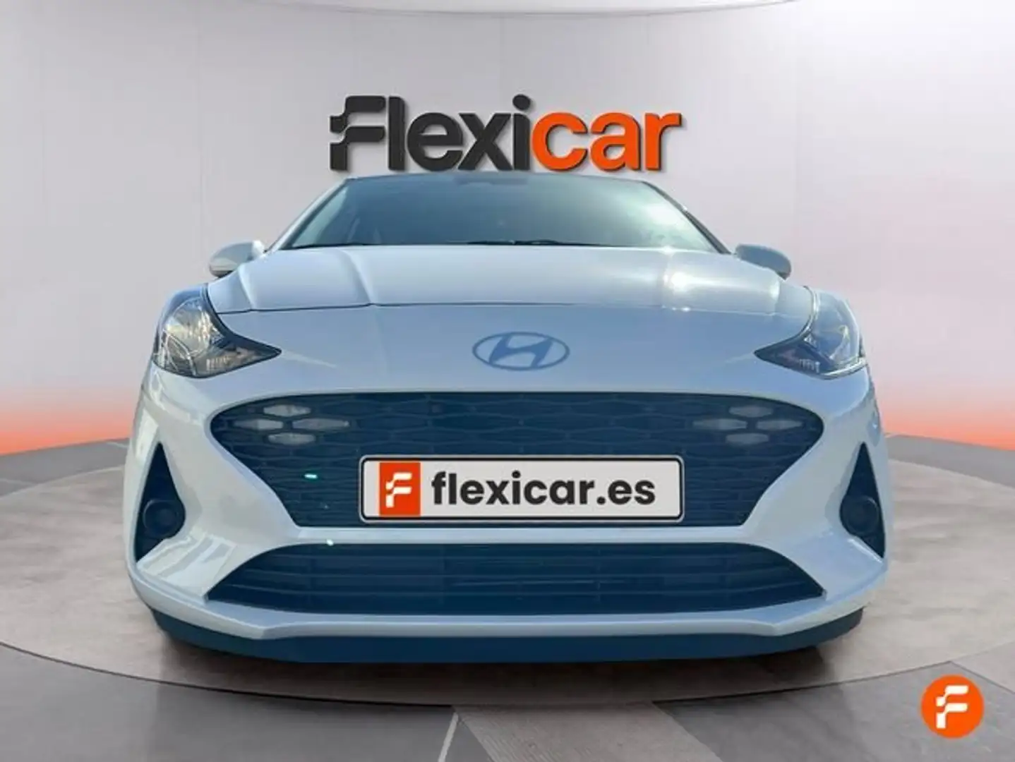 Hyundai i10 1.0 Tecno Weiß - 2