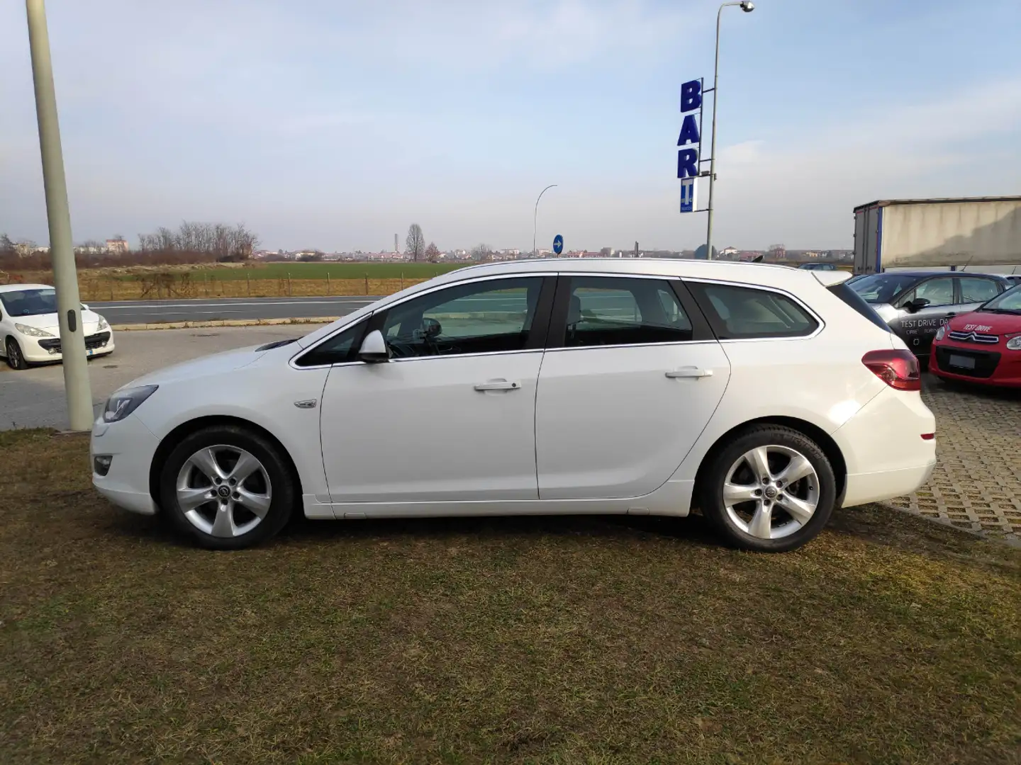 Opel Astra 2.0 CDTI 165CV Sports Tourer aut. Bianco - 2