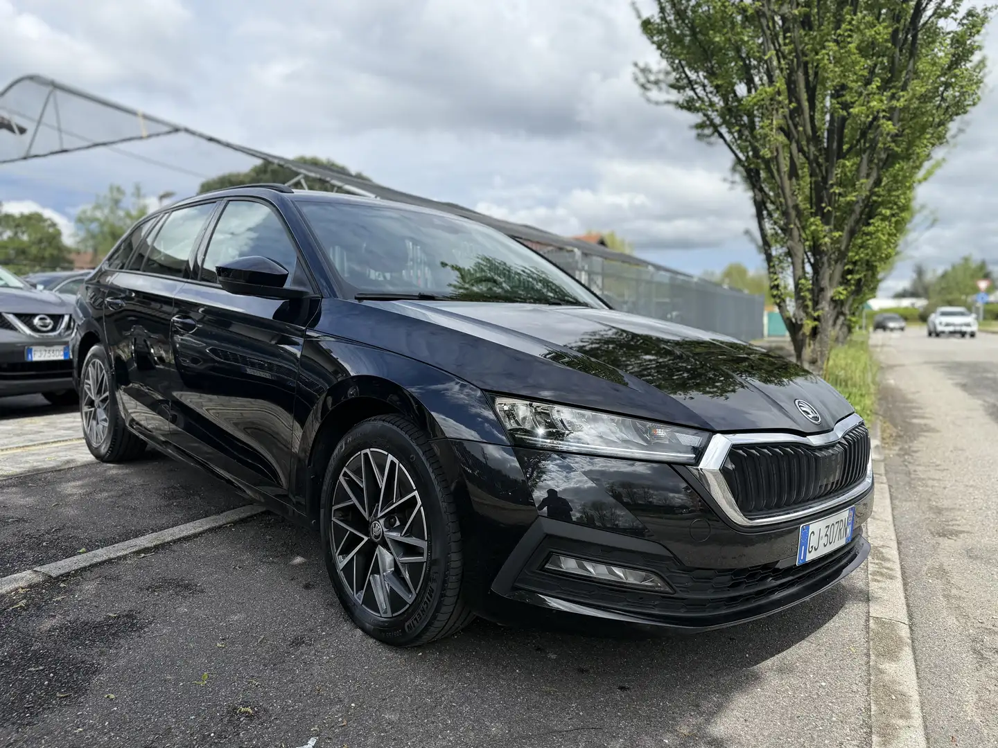 Skoda Octavia Wagon 2.0 tdi evo Sportline 115cv dsg Schwarz - 1