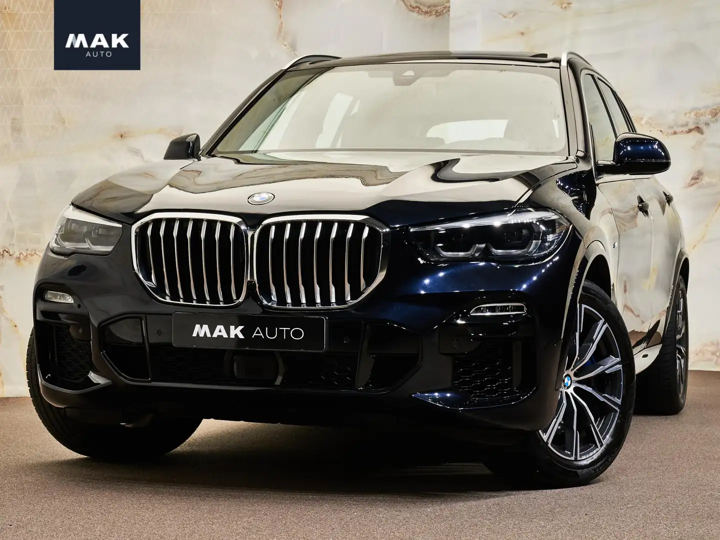 BMW X5 xDrive40i M Sport, pano, HiFi, Ambient Air, softcl Nero - 1