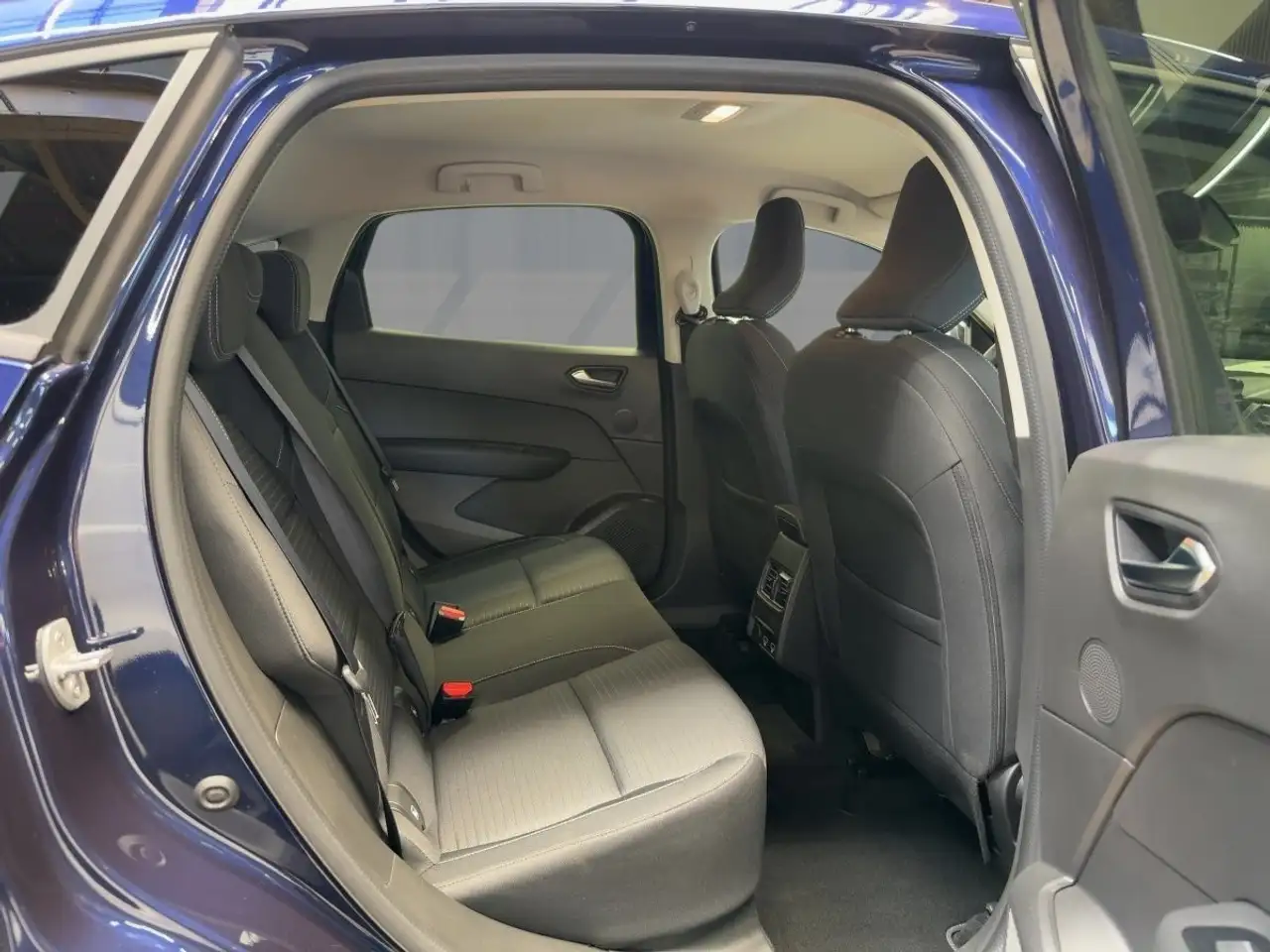 Renault Arkana 1.3 TCE 140 EVOLUTION, миниатюра 9