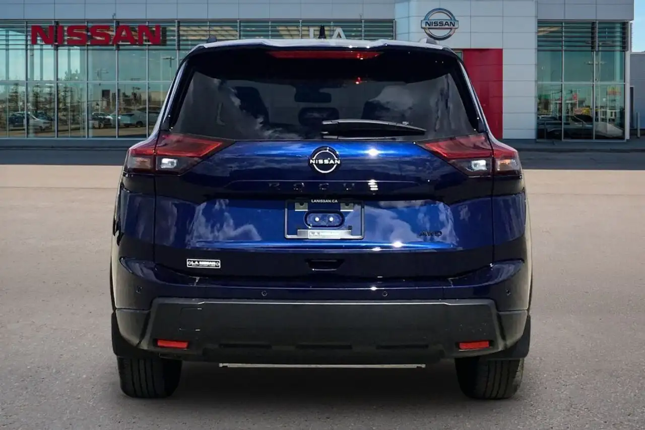 Nissan Rogue снимка Nissan Rogue