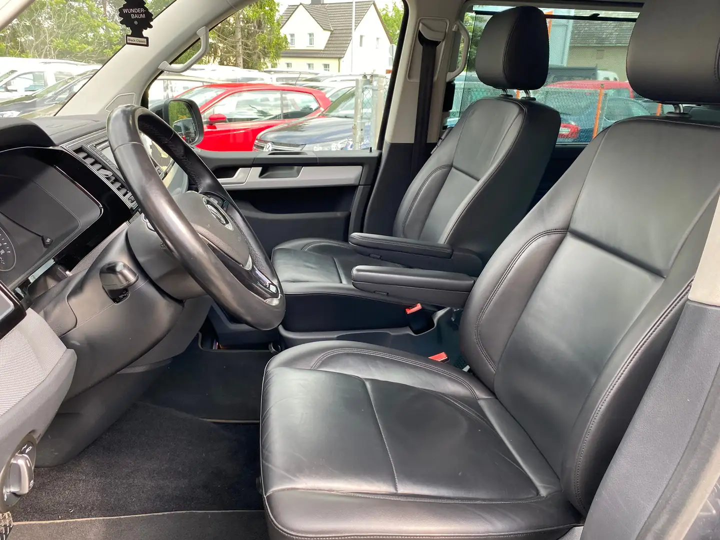 Volkswagen T6 Caravelle Caravelle" Highline "- Autom.-Leder - Sitzh.- Navi Grau - 2