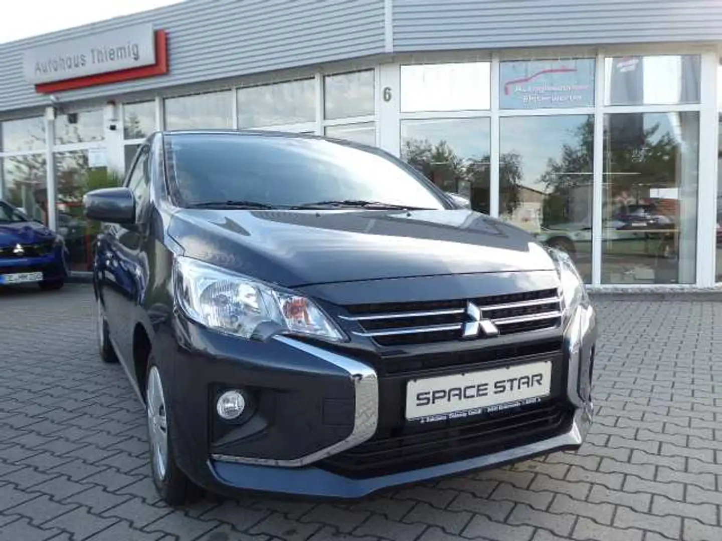 Mitsubishi Space Star Select 1.2 MIVEC 5-Gang Gris - 1