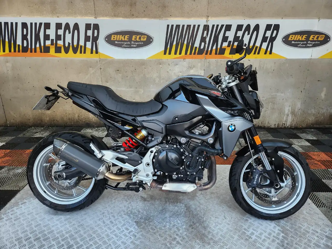 BMW F 900 R