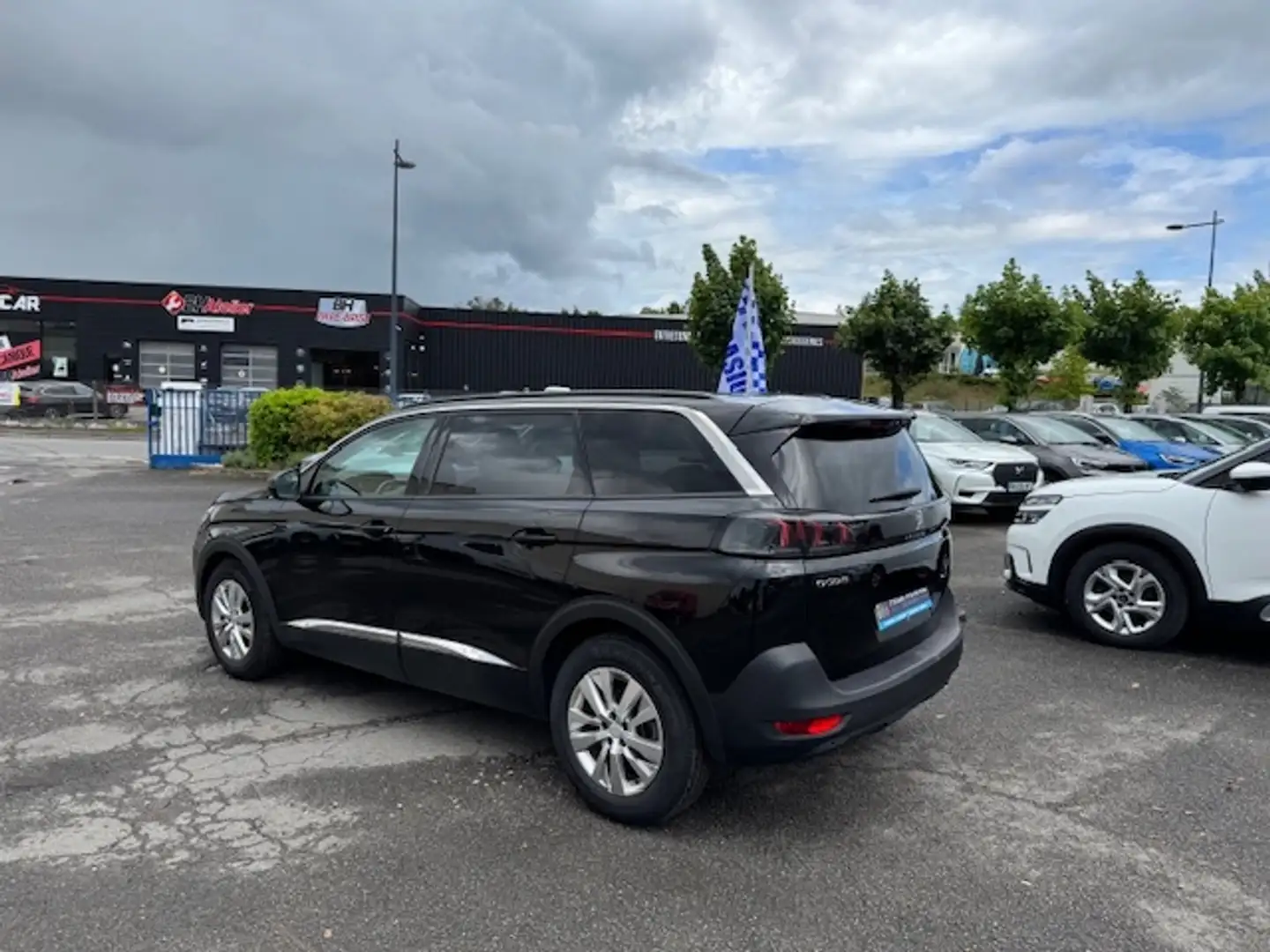 Peugeot 5008 1.5 BLUEHDI 130CH S\u0026S STYLE Noir - 2