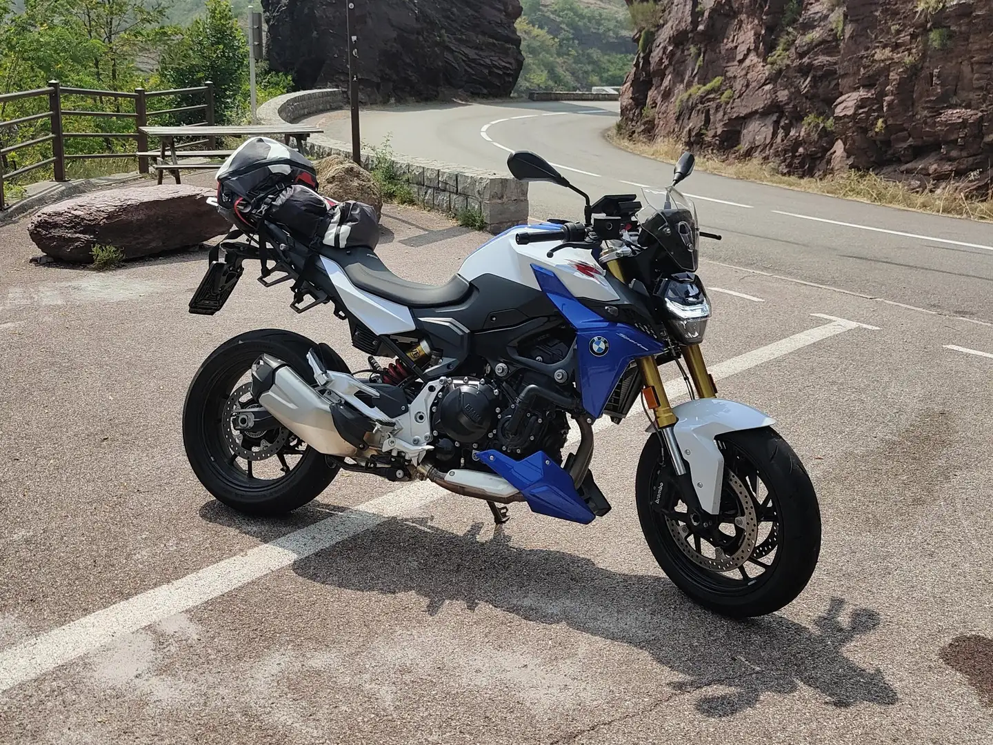 BMW F 900 R SPORT Modrá - 1
