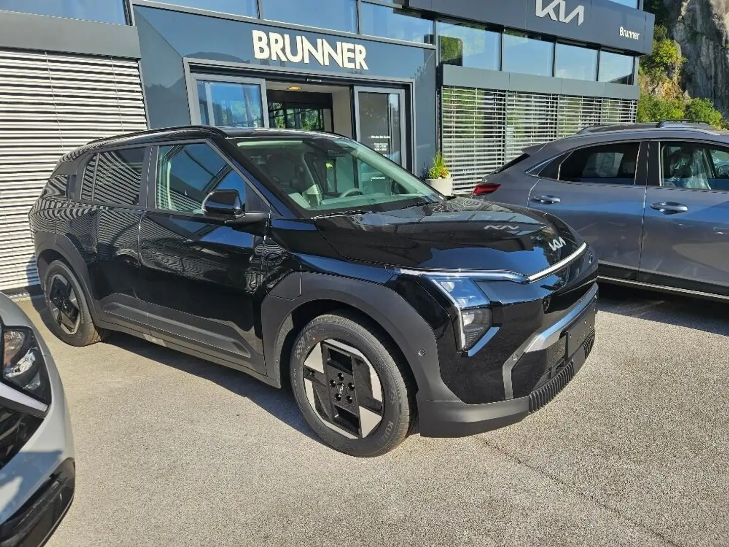 Kia EV3 FWD 81,4kWh Long Range GT-Line Schwarz - 2