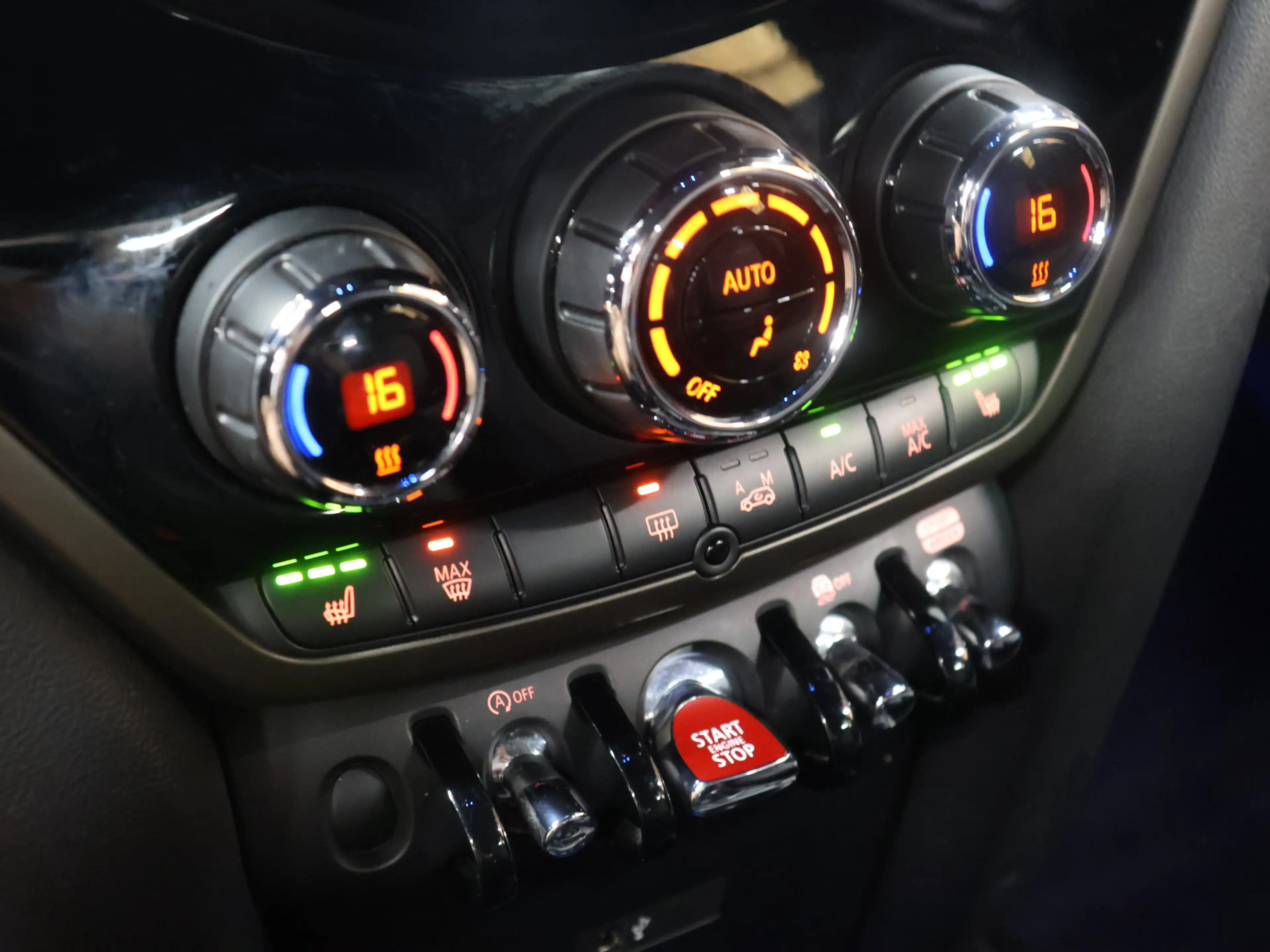 MINI Cooper Countryman 1.5 Business Edition [APPLE CARPLAY, ANDROID, STOE — photo 17