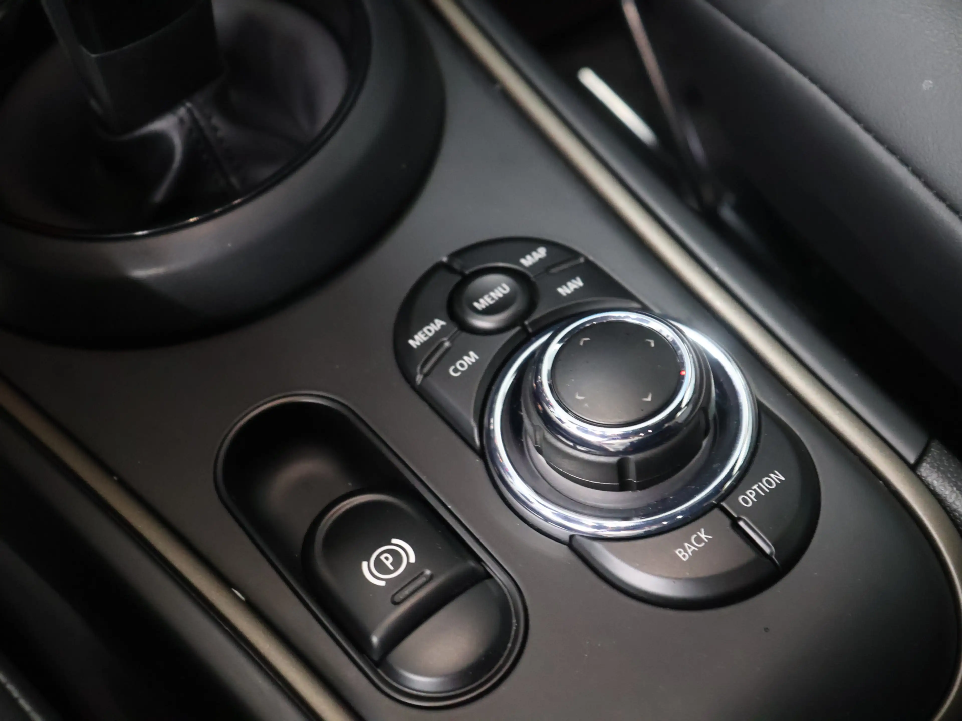 MINI Cooper Countryman 1.5 Business Edition [APPLE CARPLAY, ANDROID, STOE — photo 20