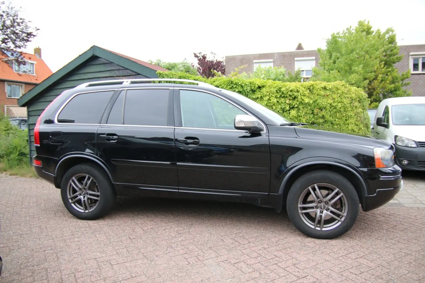 Volvo XC90 3.2 Momentum Noir - 2