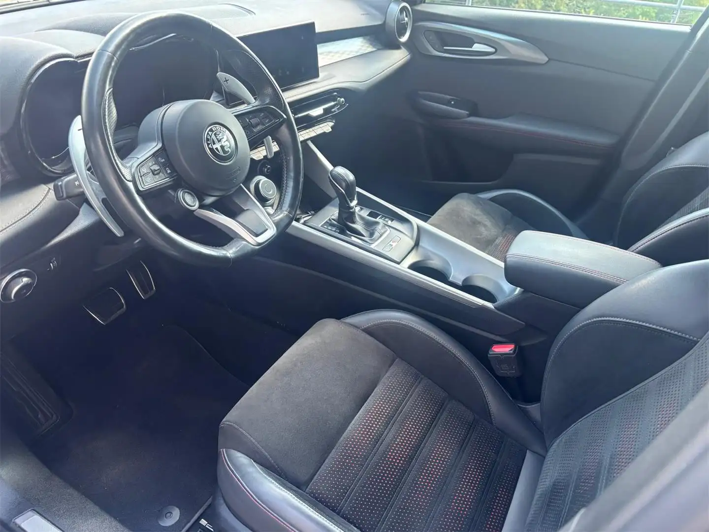 Alfa Romeo Tonale Edizione Speciale 130Ps. Grau - 2