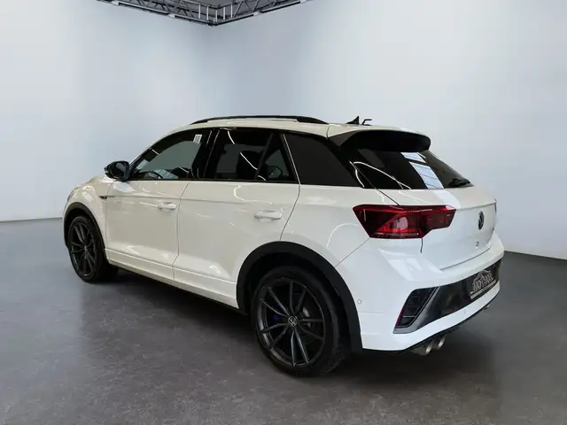 Volkswagen T-Roc view 4