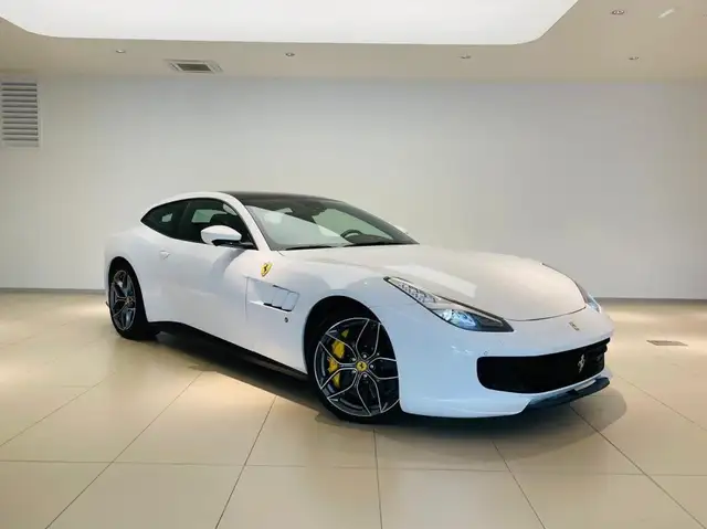 Ferrari GTC4 Lusso GTC4LUSSO T 3.9i - 32V V8 BI-TURBO