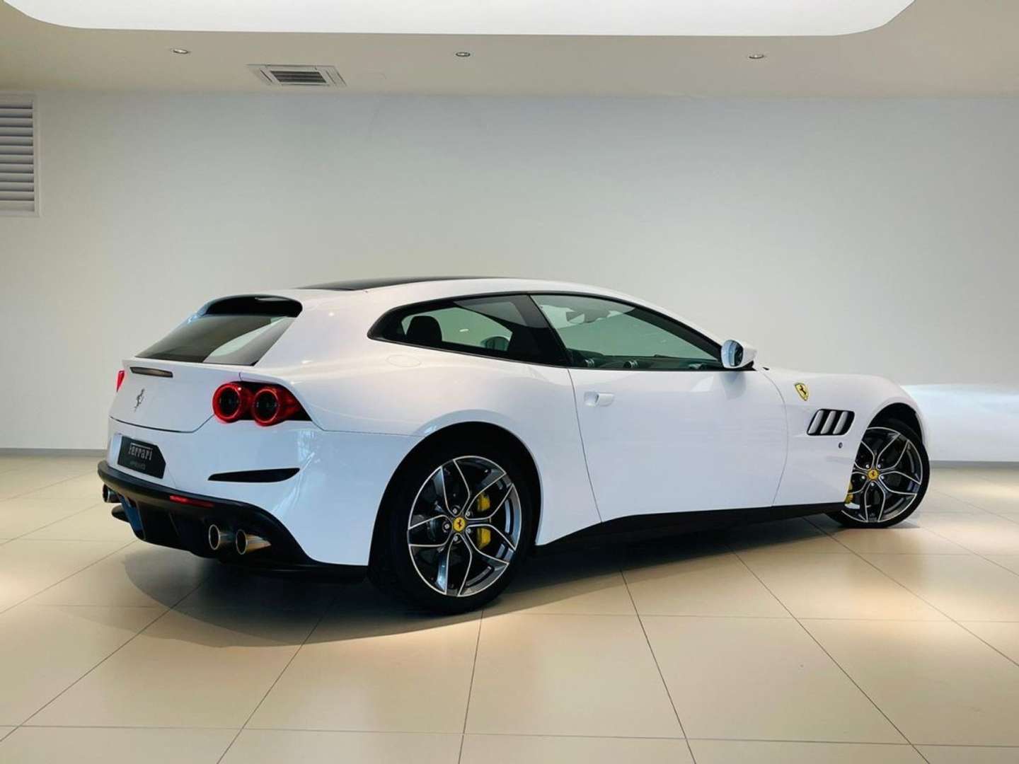 Ferrari GTC4Lusso -  - Joinsteer - #4