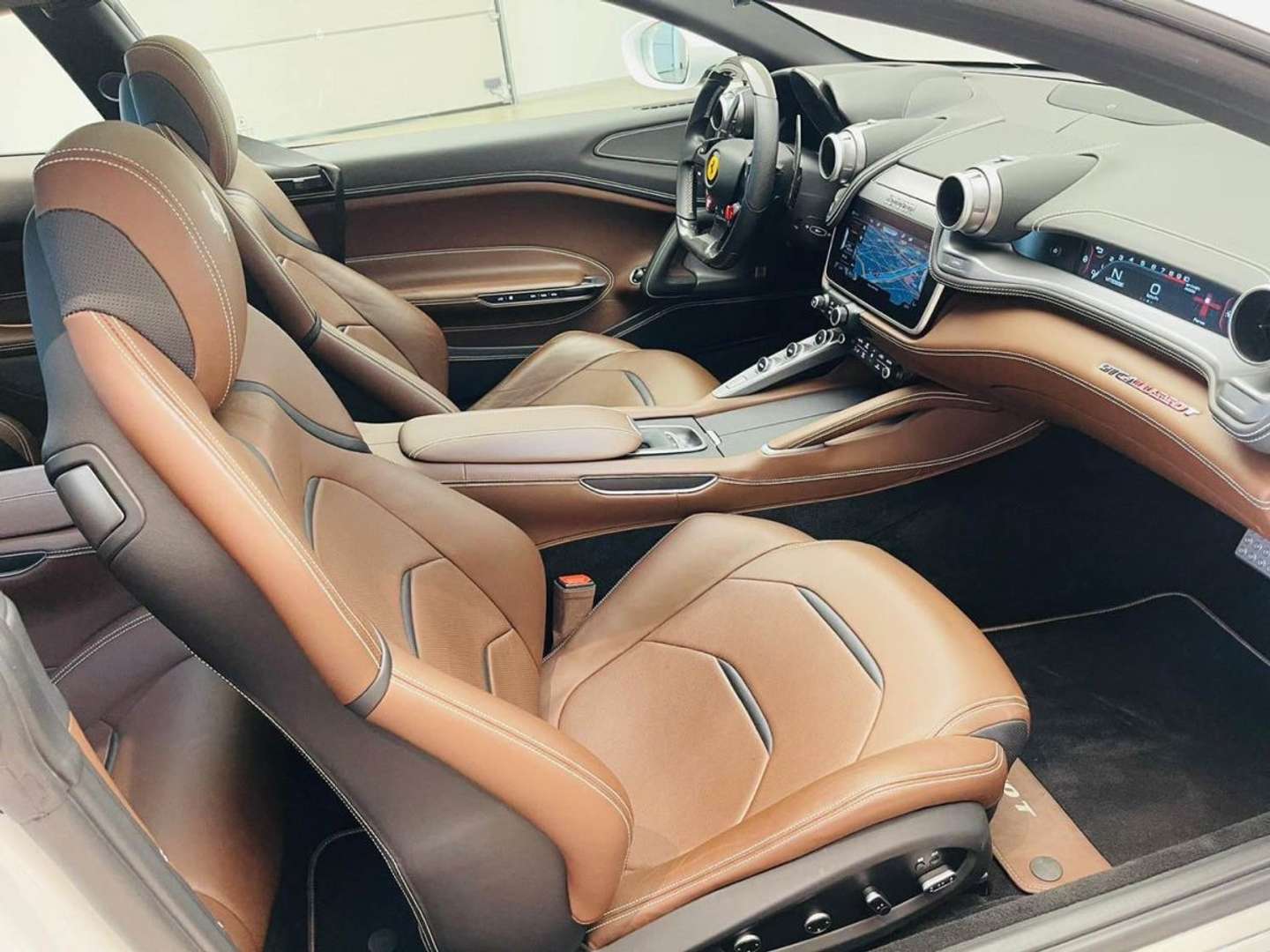 Ferrari GTC4Lusso -  - Joinsteer - #3