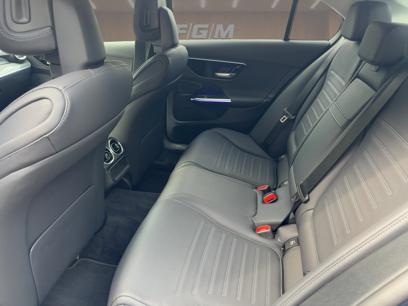 Mercedes-Benz C 180 C 180 AMG-Line/R.Kamera/LED/Ambien./Keyless/MBUX — photo 7
