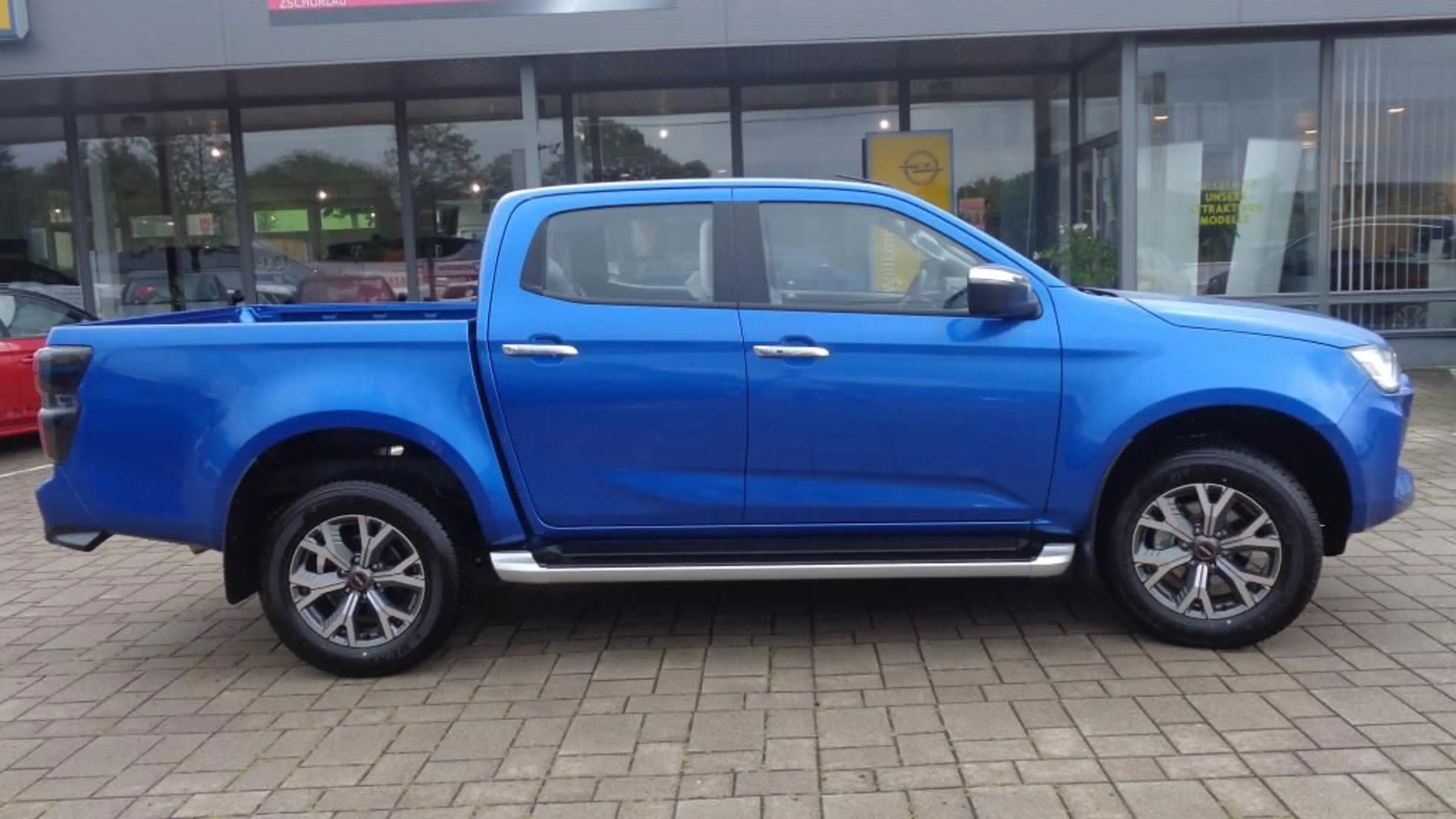 Isuzu D-Max Double Cab 4x4 LSE Klimaautomatik+LED+Kame — photo 4