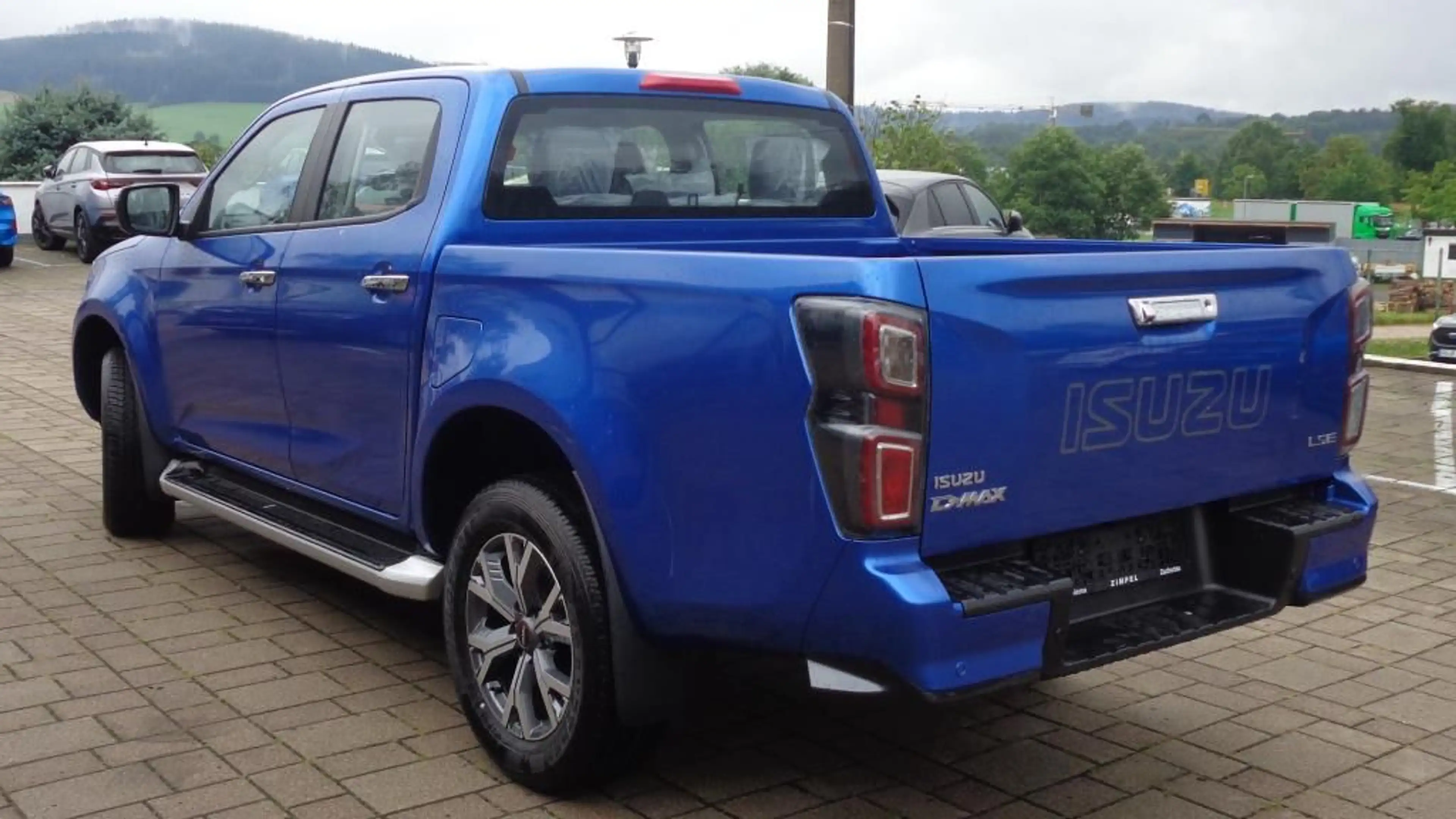 Isuzu D-Max Double Cab 4x4 LSE Klimaautomatik+LED+Kame — photo 7