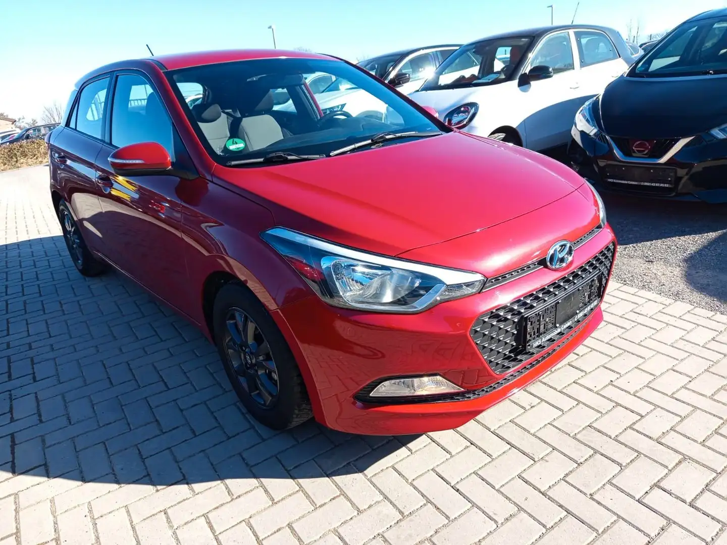 Hyundai i20 YES! Rot - 1