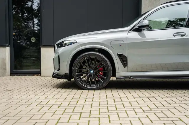 BMW X5 view 10