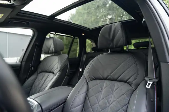 BMW X5 view 27