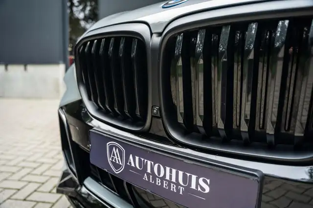BMW X5 view 6