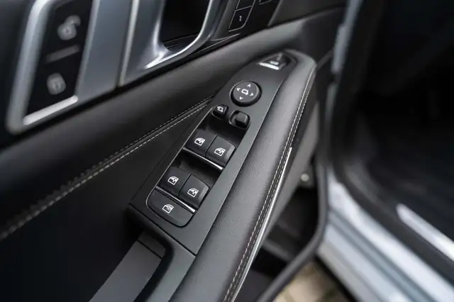 BMW X5 view 23