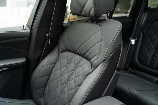 BMW X5 view 28