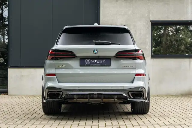 BMW X5 view 19