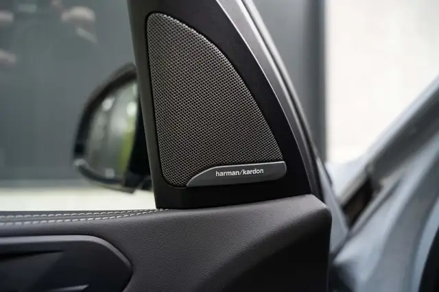 BMW X5 view 24