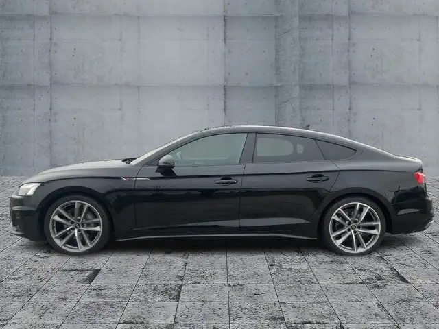 Audi A5 view 4