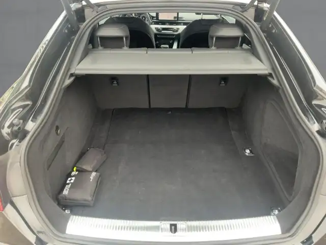 Audi A5 view 13