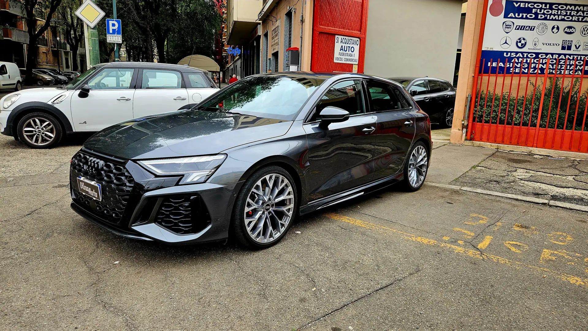 Audi RS3 RS3 Sportback 2.5 tfsi quat immatric. 27/12/23 Grijs - 1