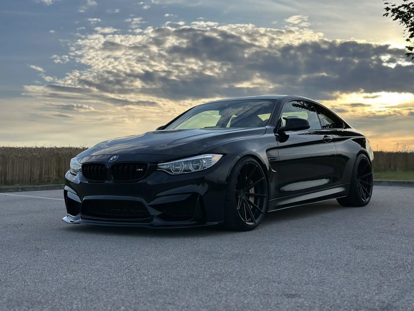 BMW M4 F82 INDIVIDUAL / VOLLAUSSTATTUNG Schwarz - 1
