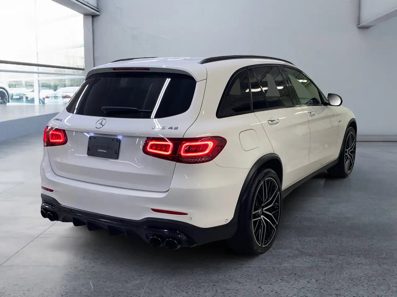 Mercedes-Benz GLC снимка Mercedes-Benz GLC