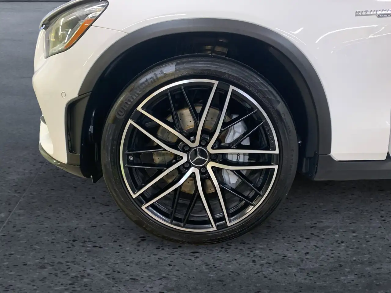 Mercedes-Benz GLC снимка Mercedes-Benz GLC