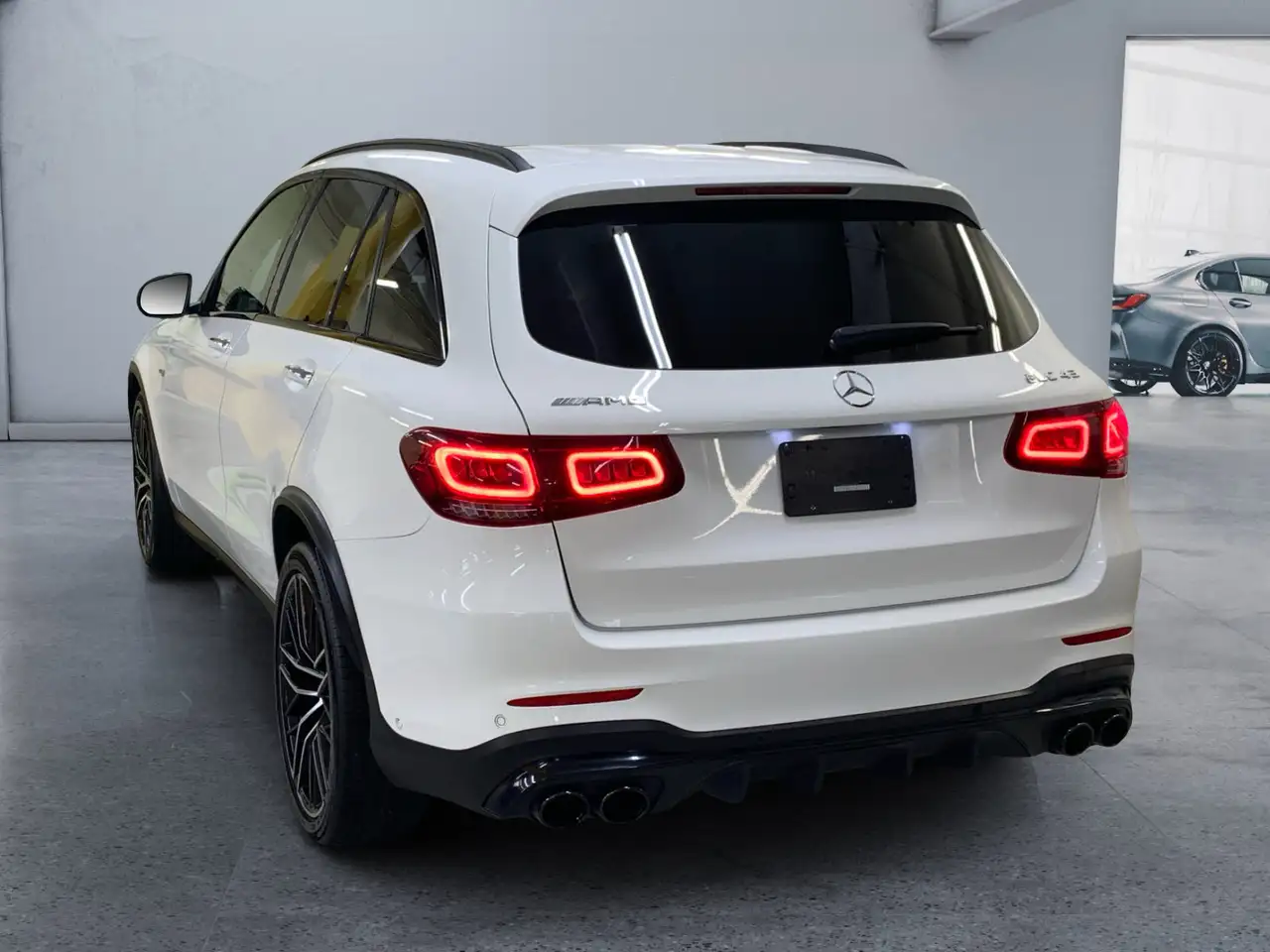 Mercedes-Benz GLC снимка Mercedes-Benz GLC
