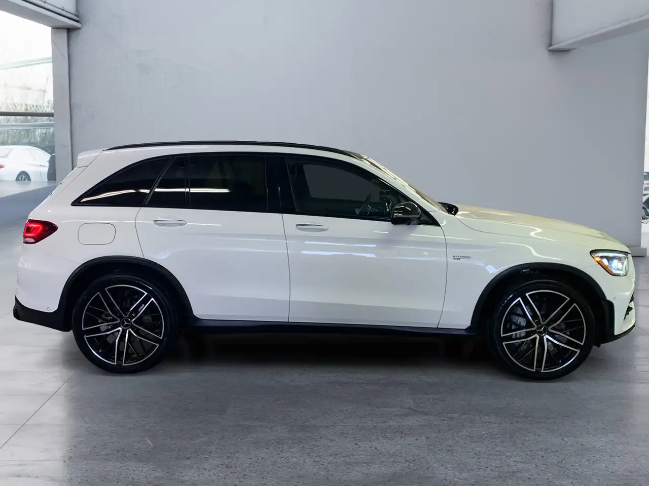 Mercedes-Benz GLC снимка Mercedes-Benz GLC
