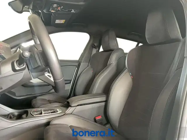 BMW 1 Series view 14