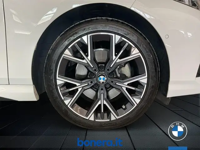 BMW 1 Series view 12