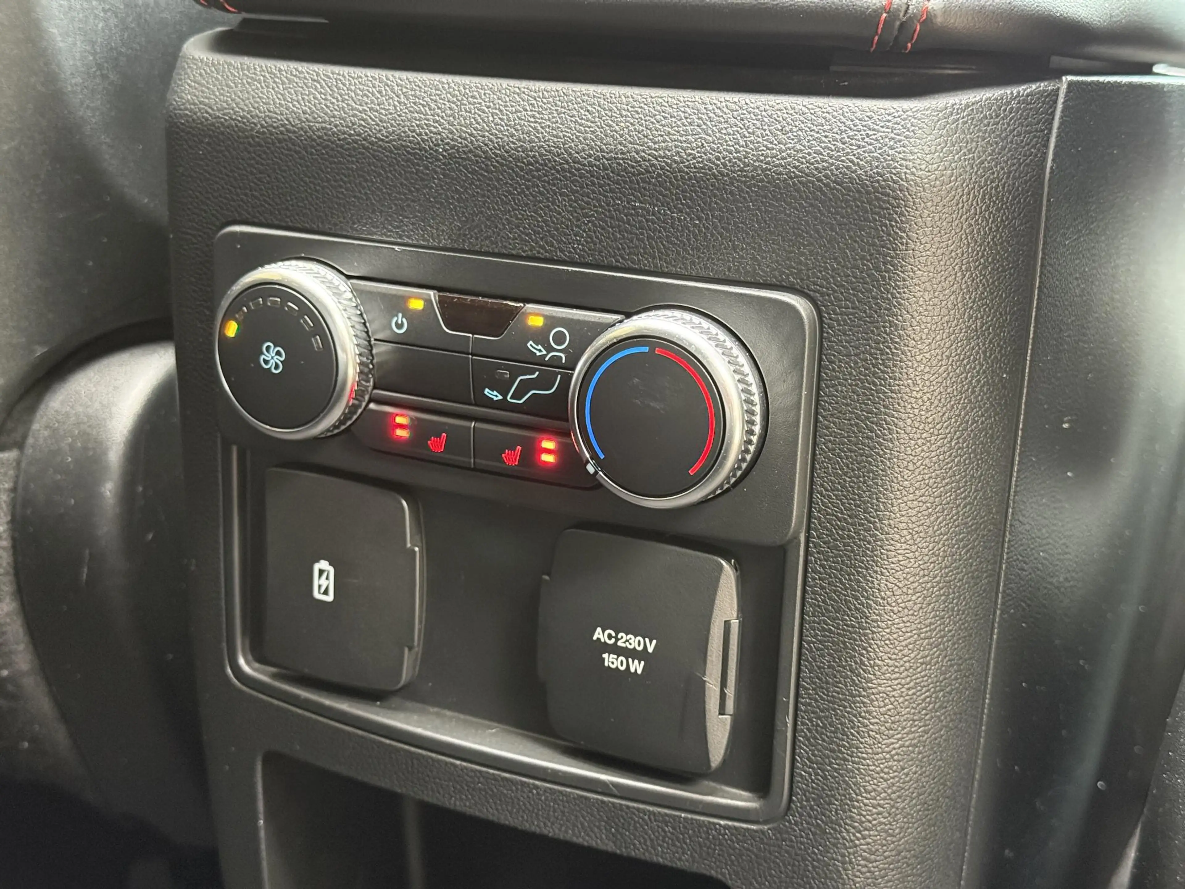 Ford Explorer 3.0 V6 EcoBoost PHEV ST-Line | 7-persoons | Trekha — photo 42