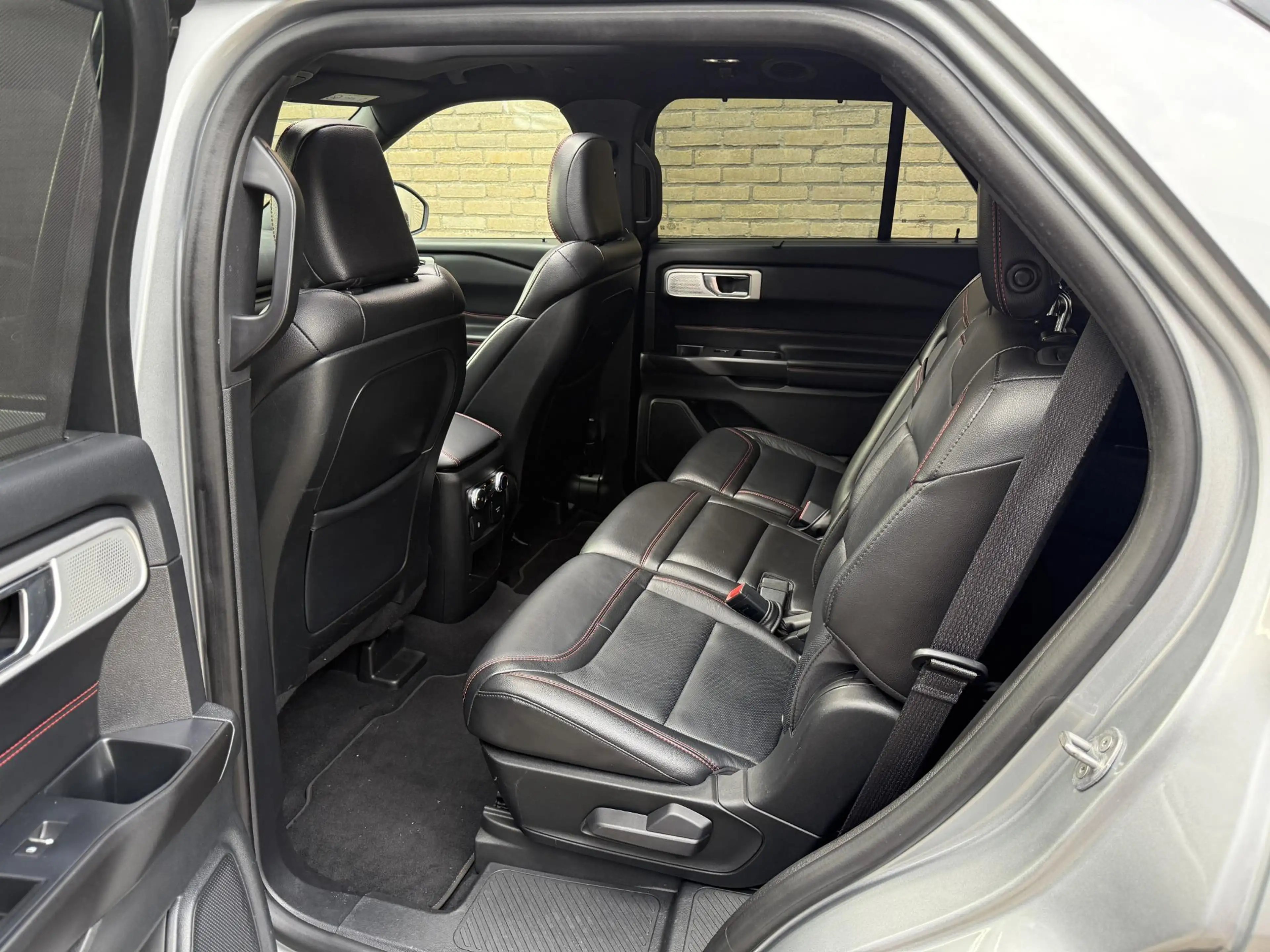 Ford Explorer 3.0 V6 EcoBoost PHEV ST-Line | 7-persoons | Trekha — photo 22