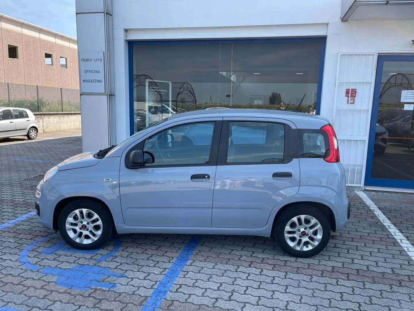 Fiat Panda 1.0 hybrid Easy Grigio - 2