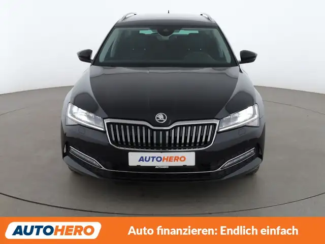 Skoda Superb view 9